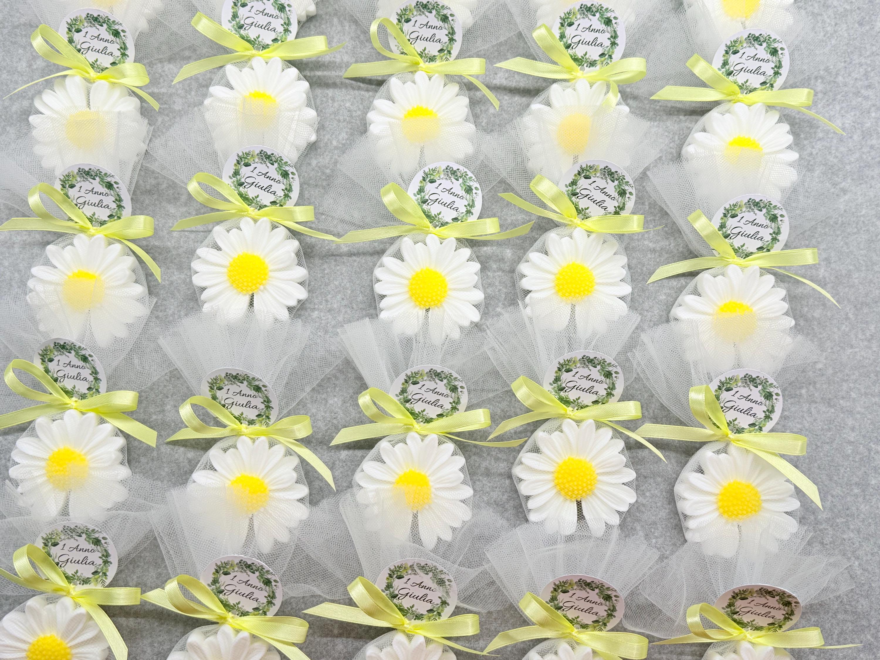 SAVON MARGHERITA avec Tulle et étiquette personnalisée /dragées mariage/baptême/communion/confirmation/diplôme/anniversaire/naissance