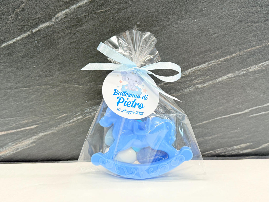 SAVON CHEVAL À BASCULE avec dragées, sachet transparent et étiquette personnalisée