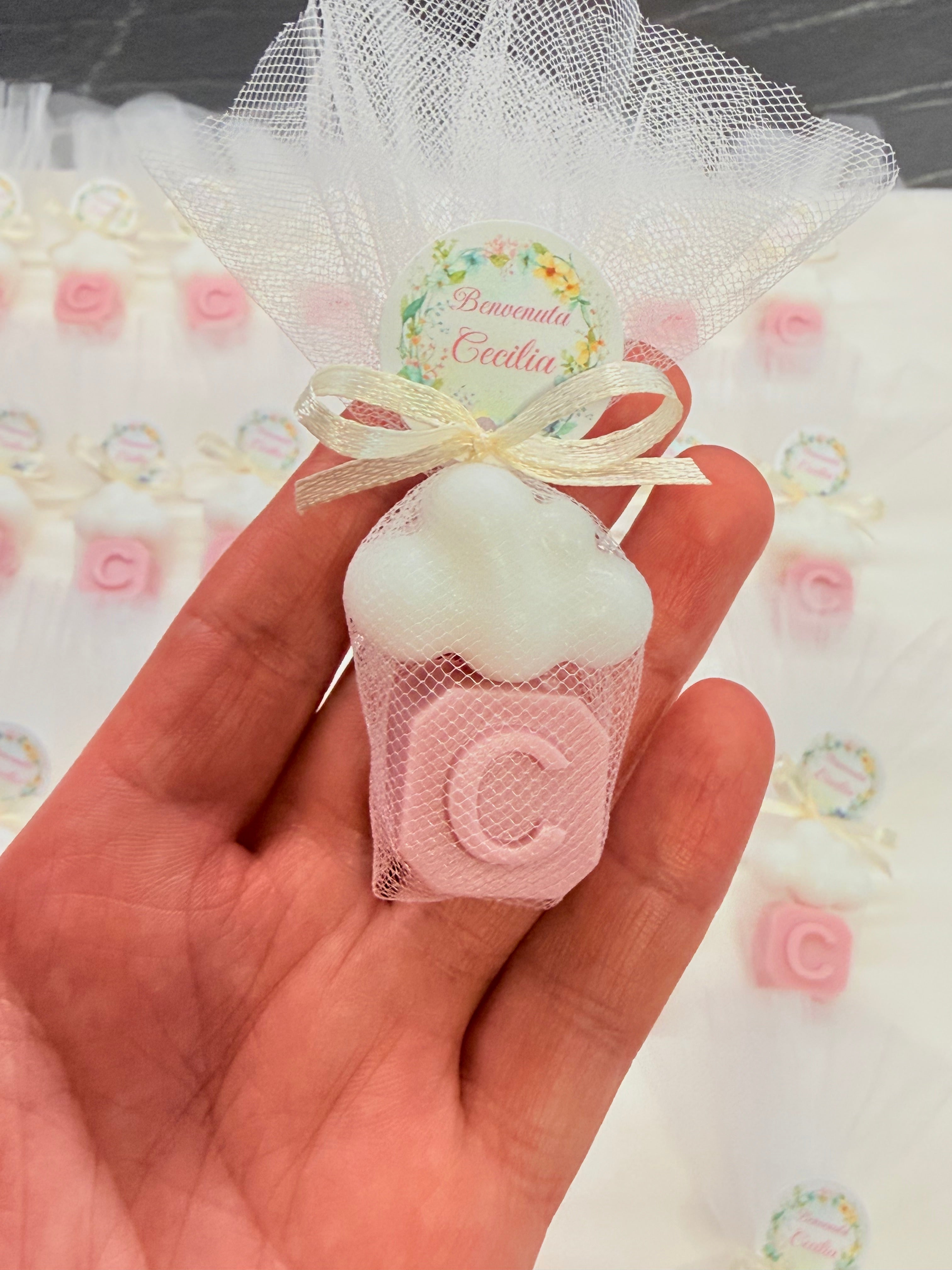 Sapone "NUVOLETTA + LETTERA" con Tulle e Tag Personalizzato