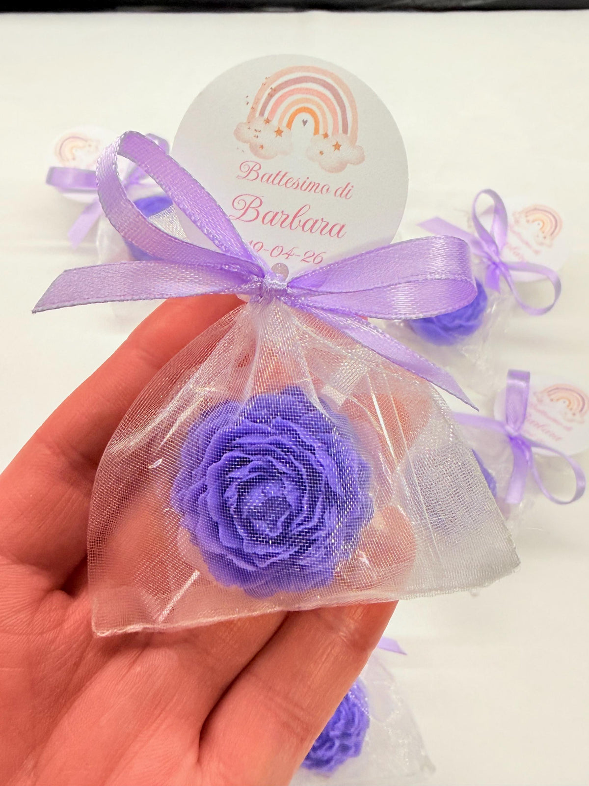 SAPONE MIX "PICCOLI FIORI" con sacchetto di organza, 5 confetti cuoricino e tag personalizzato