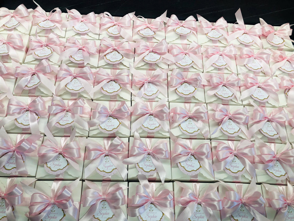 "GIRAFFE" SOAP with box, confetti, and personalized tag