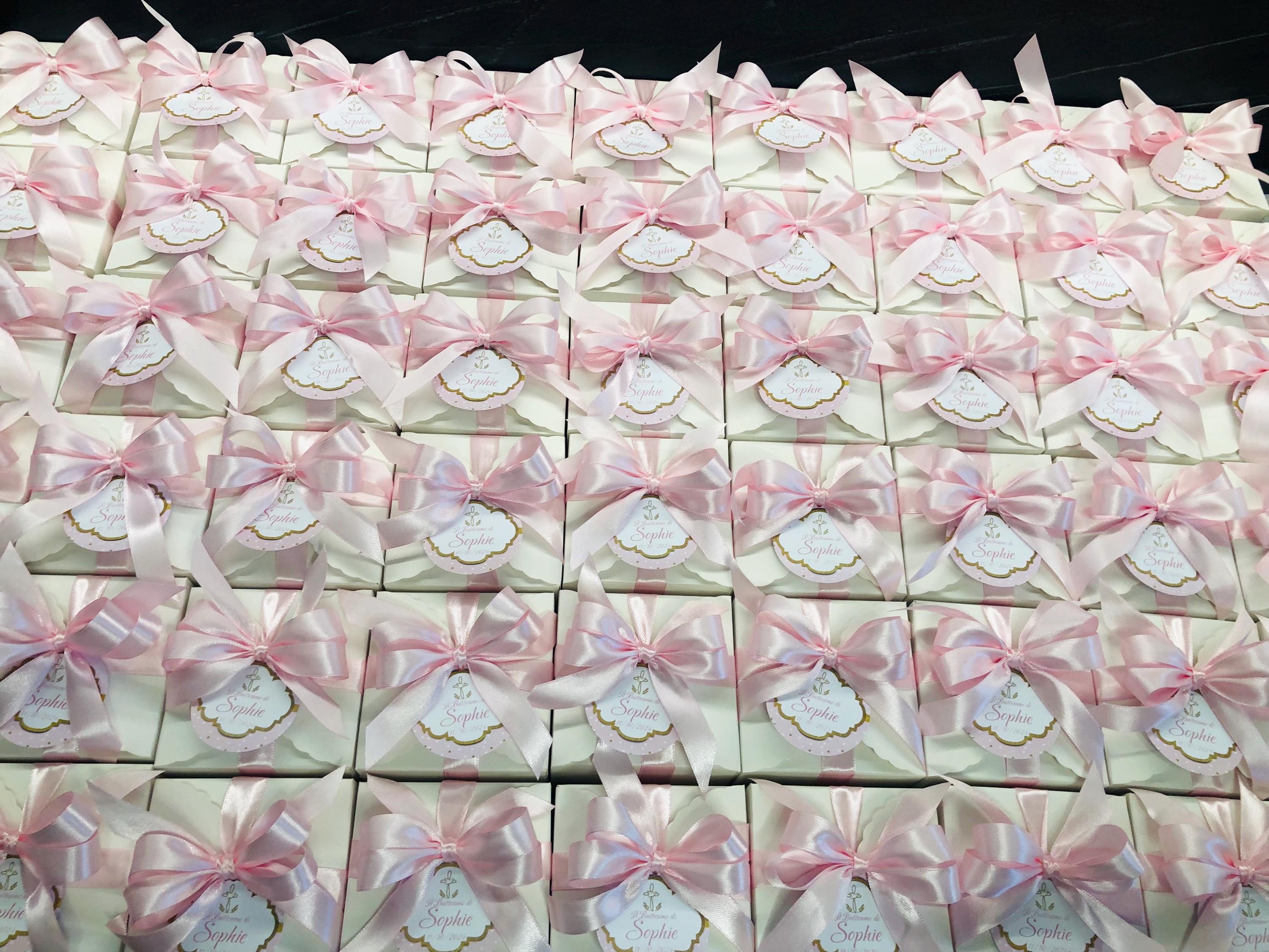 "GIRAFFE" SOAP with box, confetti, and personalized tag