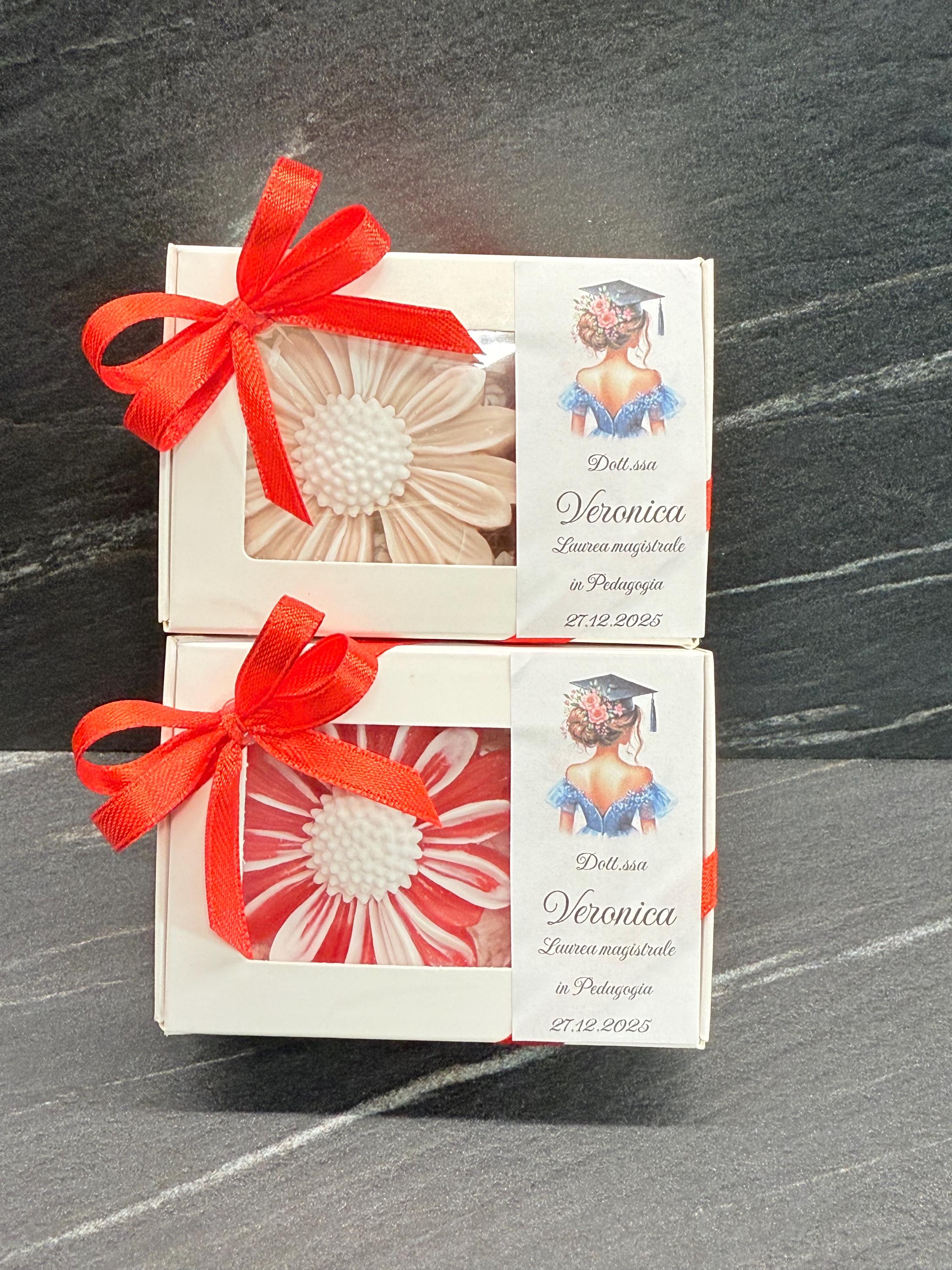 SAVON MARGHERITA avec boîte et dragées/bonbonnières de Remise de diplôme/docteur/personnalisé