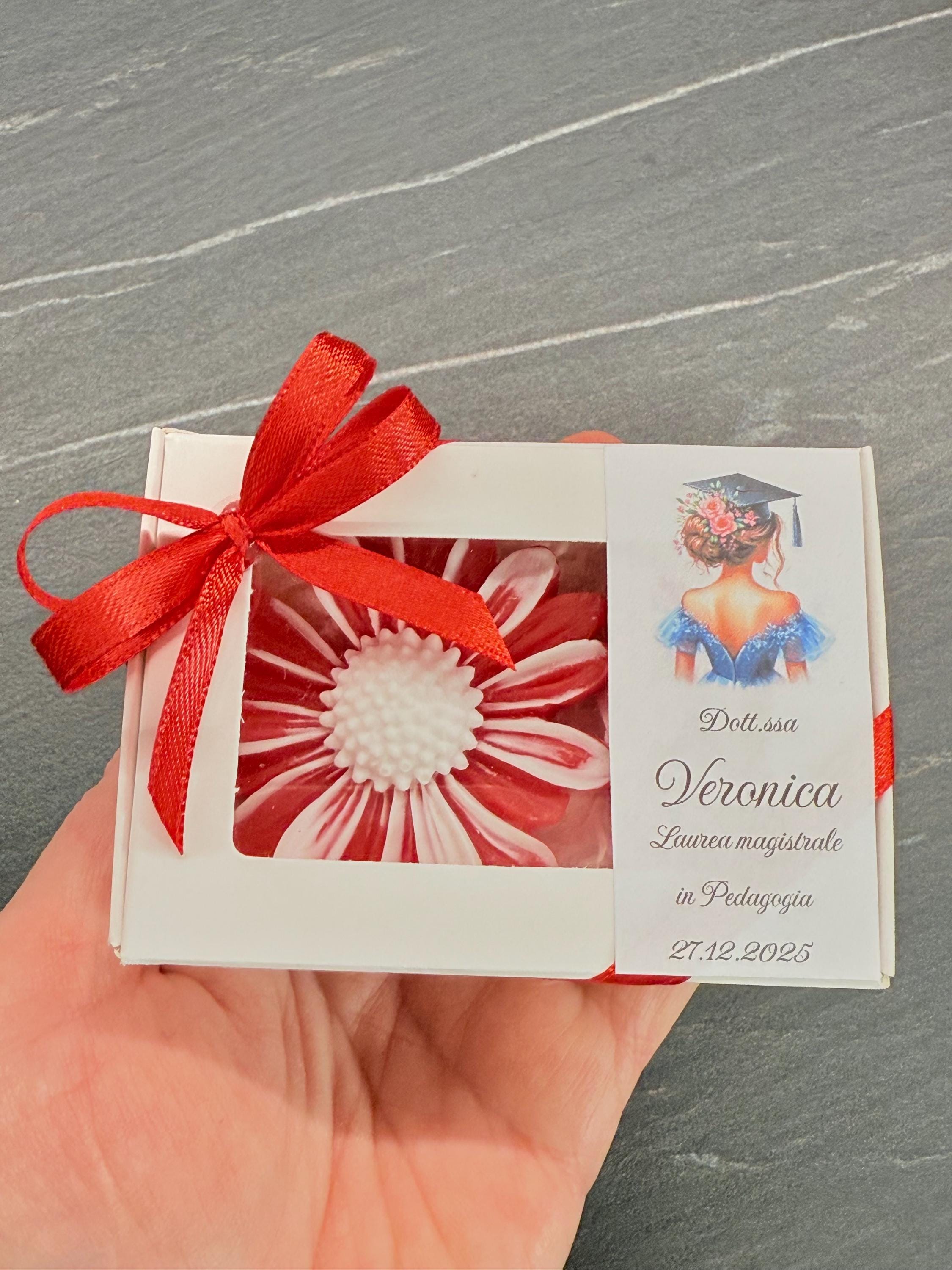 SAVON MARGHERITA avec boîte et dragées/bonbonnières de Remise de diplôme/docteur/personnalisé