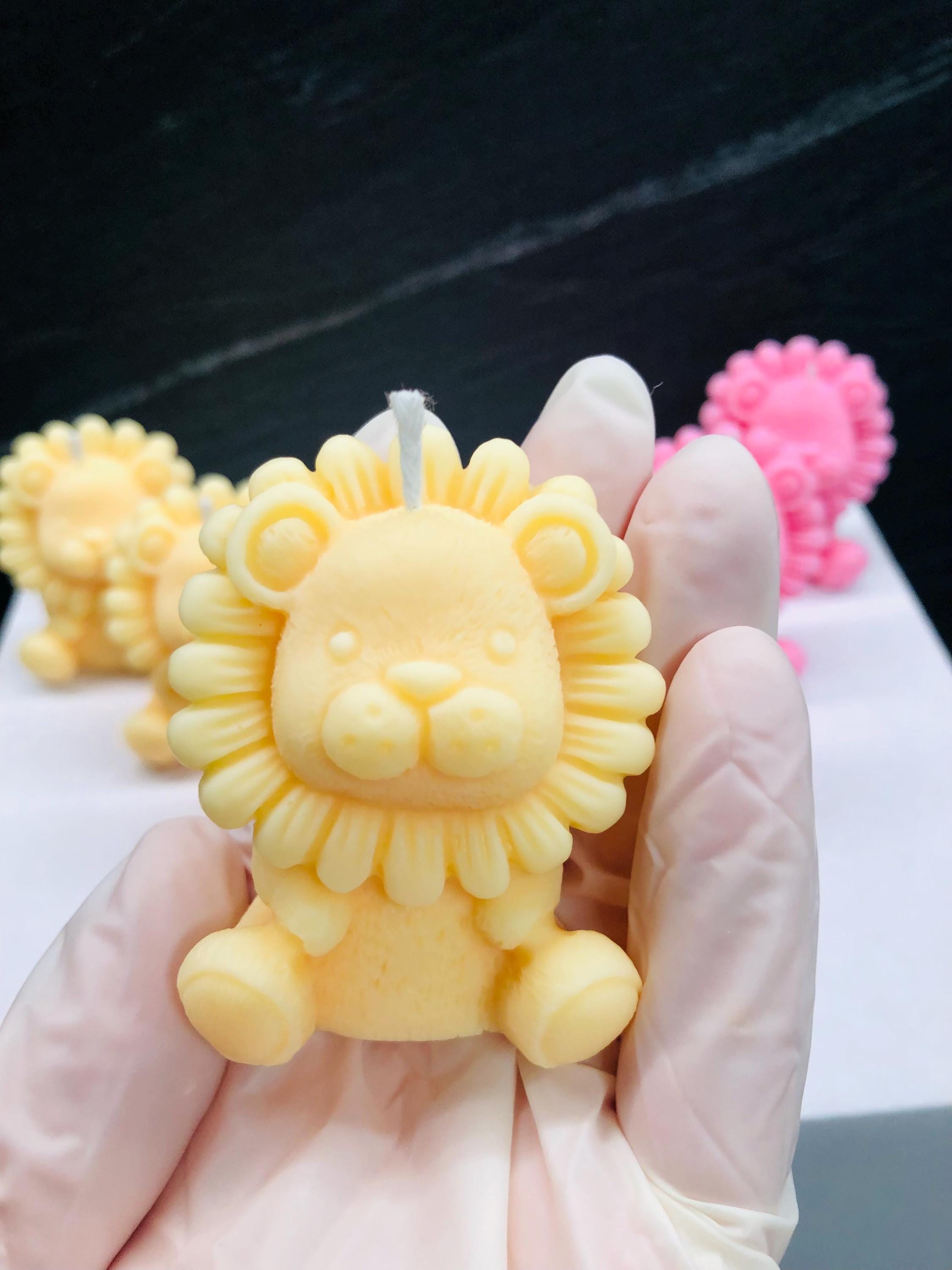 "LITTLE LION" ODORLESS CANDLE customisable