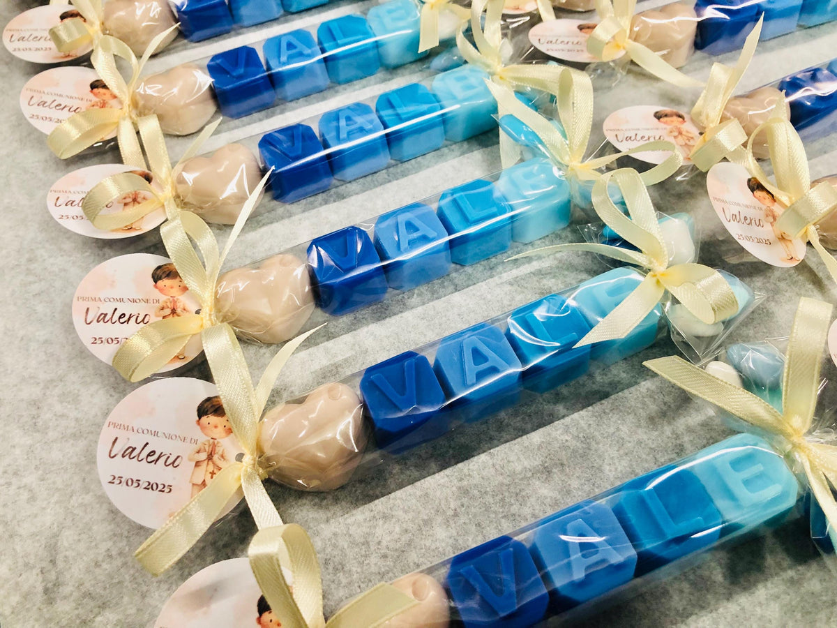 SAPONE-BOMBONIERA "NOME + CUORICINO" PERSONALIZZABILE con confetti