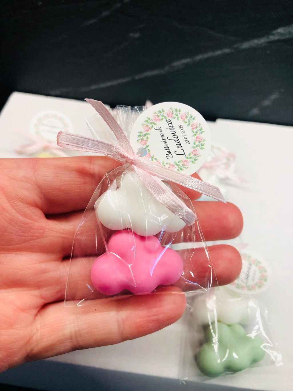 2 MINI SAVONNETTES "NUVOLA" avec sachet transparent et étiquette personnalisée