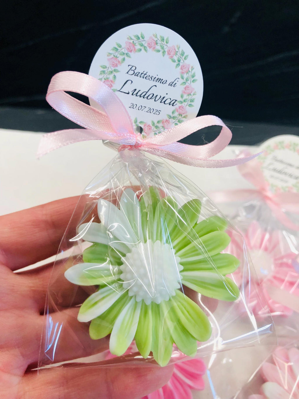 "SHADED DAISY" SOAP with transparent bag and personalized tag