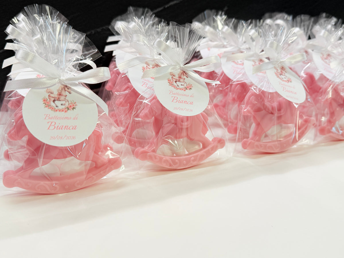 SAPONE CAVALLO a DONDOLO con Confetti, sacchetto trasparente e tag personalizzato
