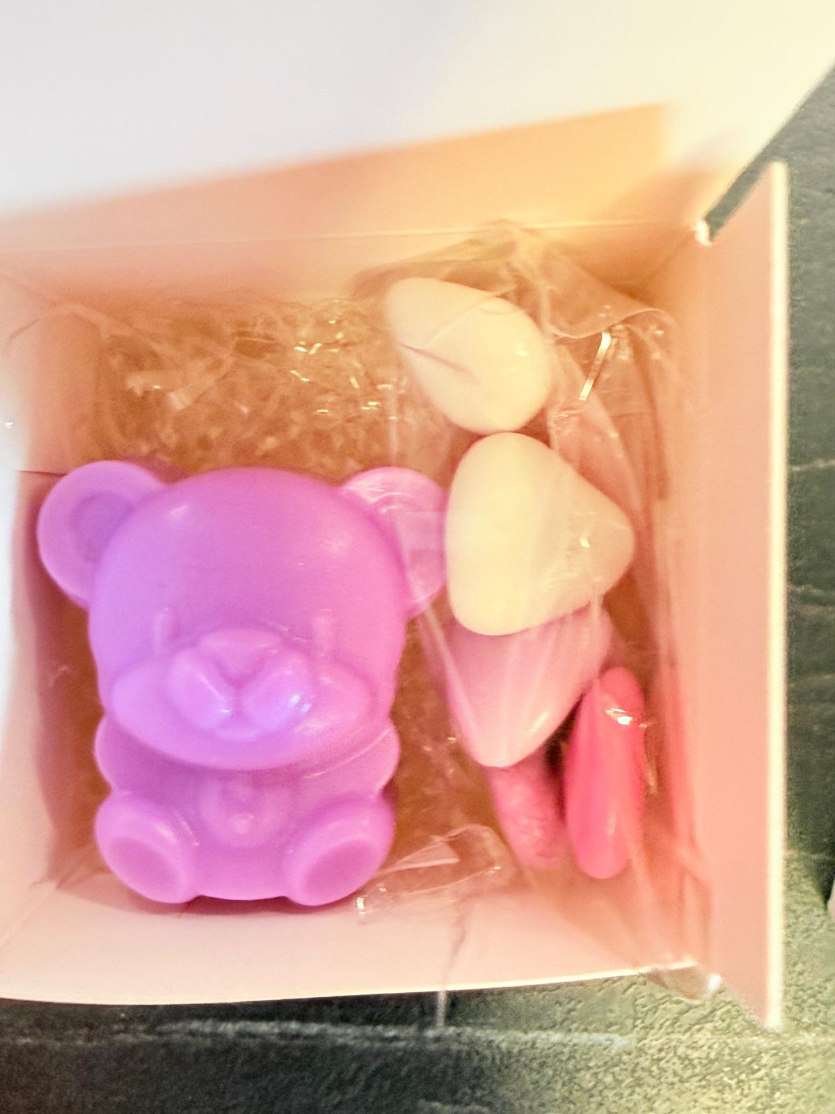 SAPONE MIX "ANIMALETTI" con scatola, 7 confetti cuoricino e tag personalizzato