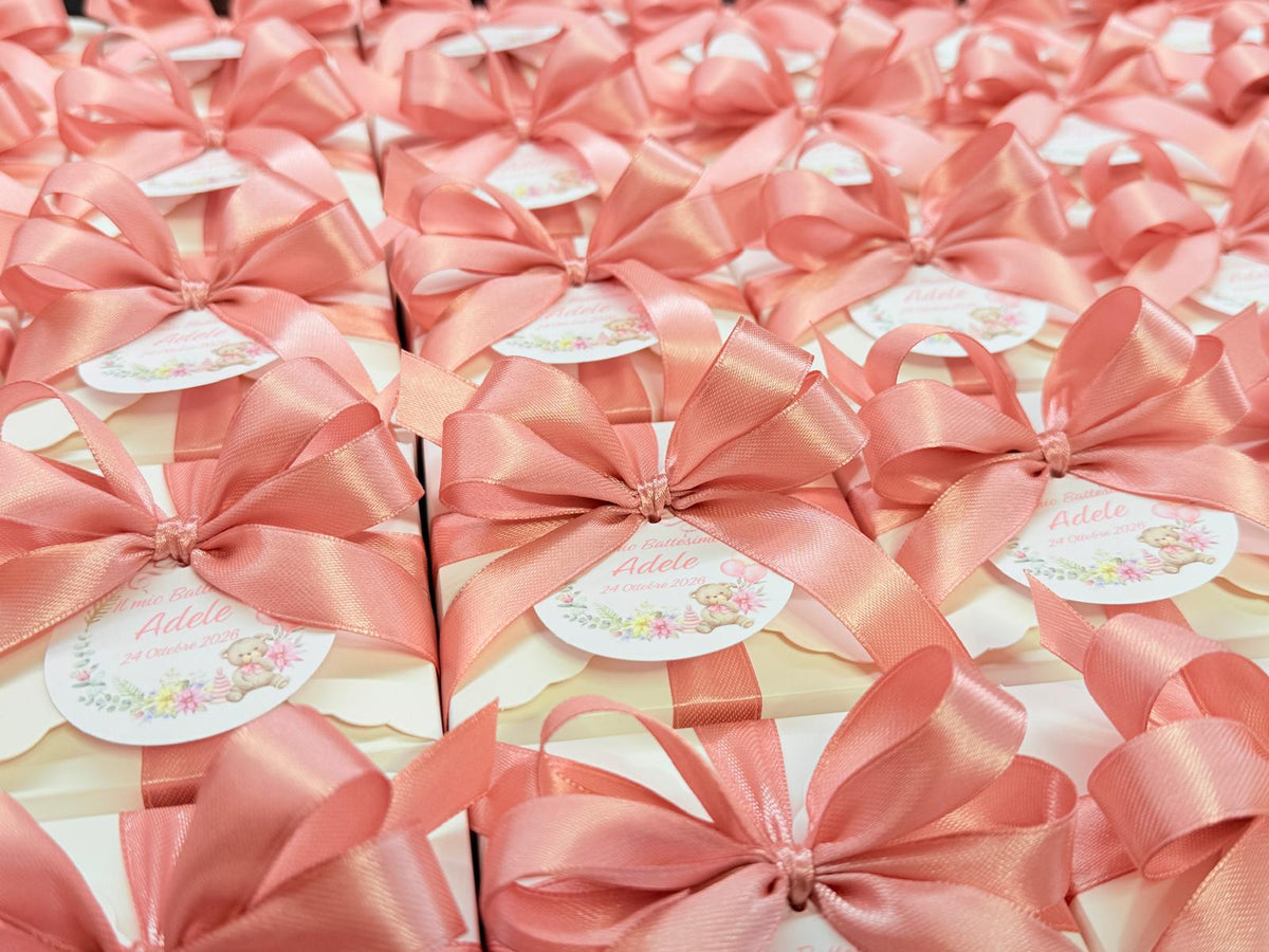 CANDELA Profumata "ORSETTO GRANDE + CAMPANELLINO" con Scatola, Confetti e Tag Personalizzato