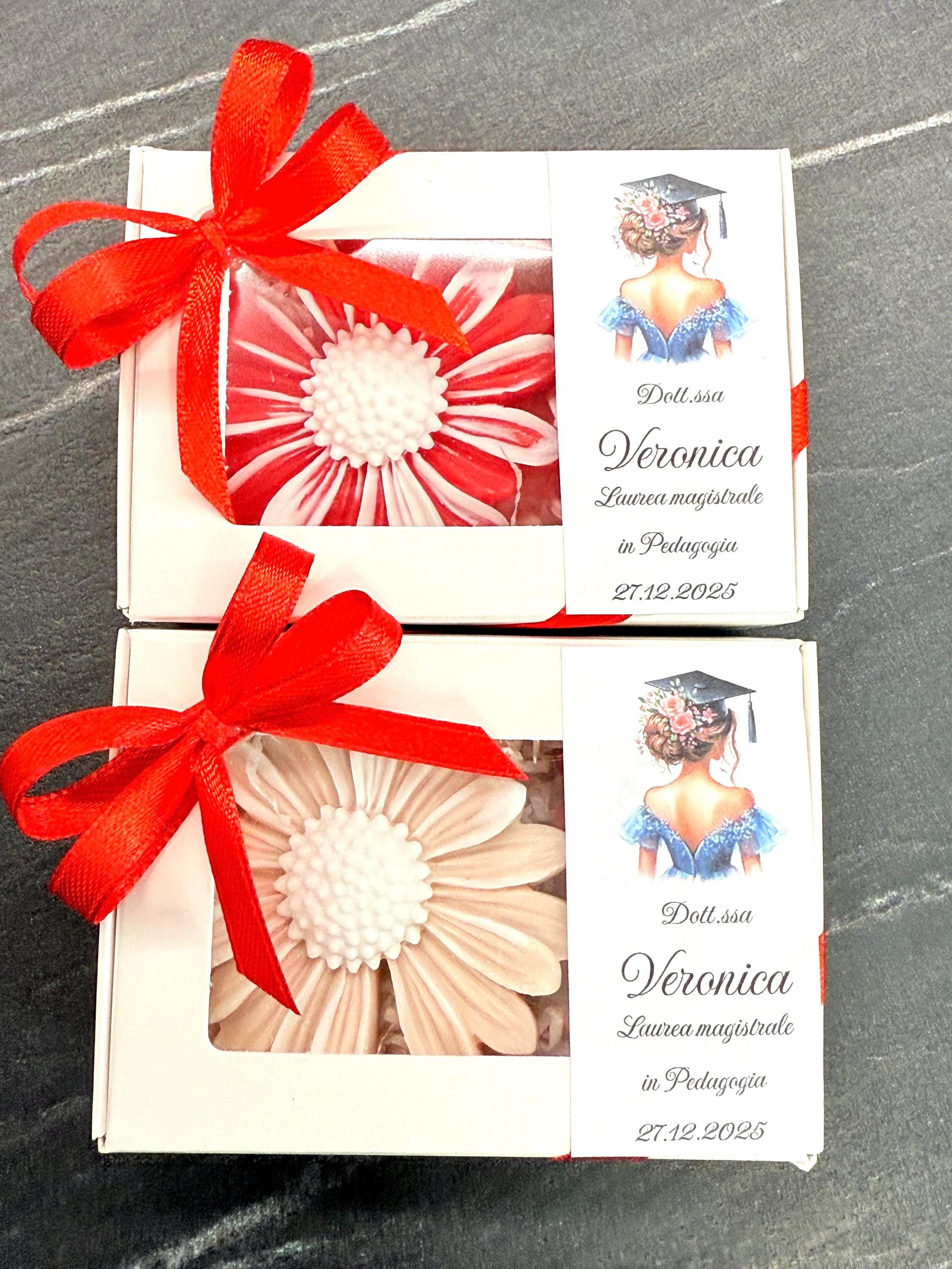 SAVON MARGHERITA avec boîte et dragées/bonbonnières de Remise de diplôme/docteur/personnalisé