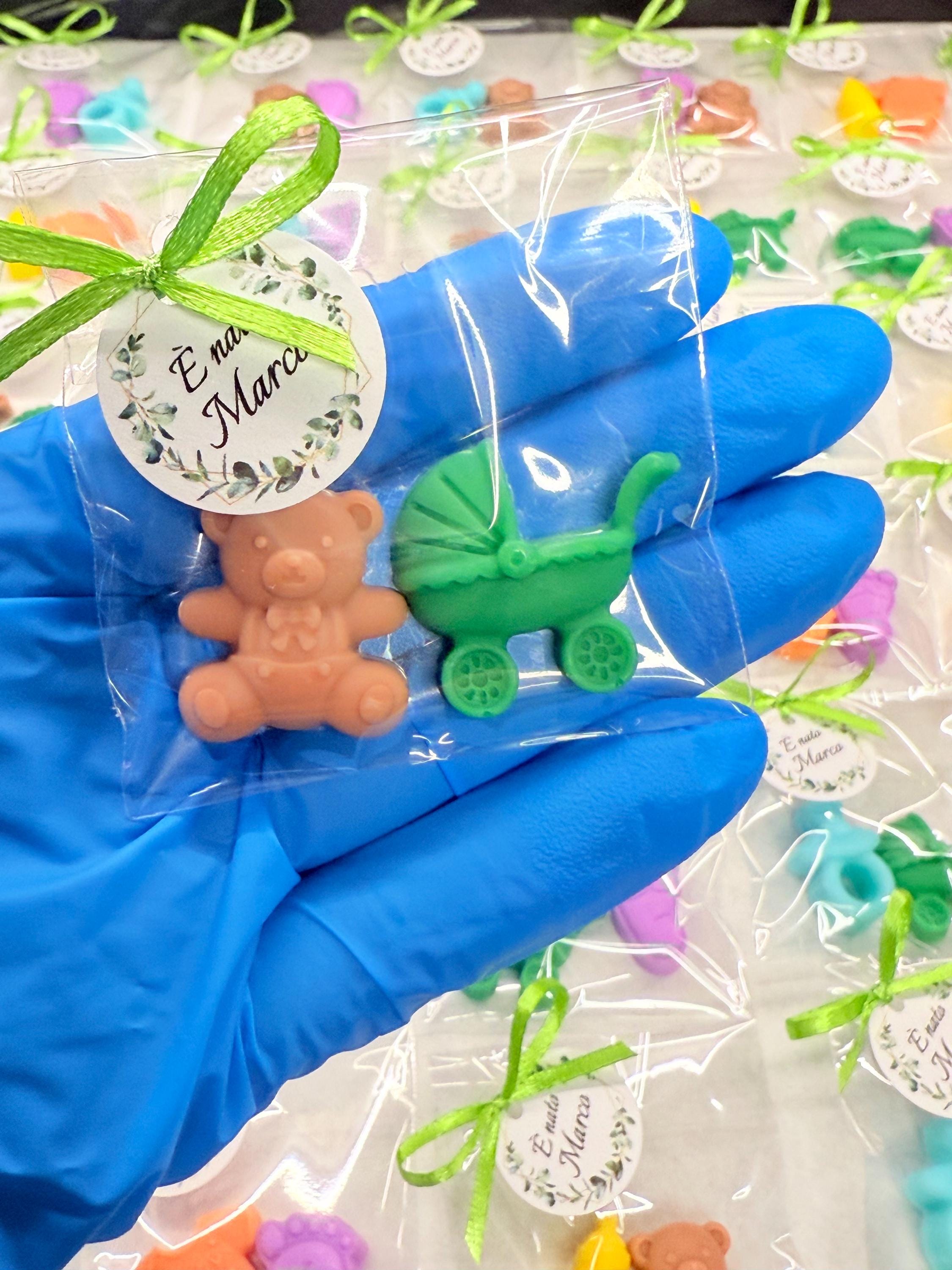 Lot de mini-savons "Naissance" avec sachet transparent et étiquette personnalisée