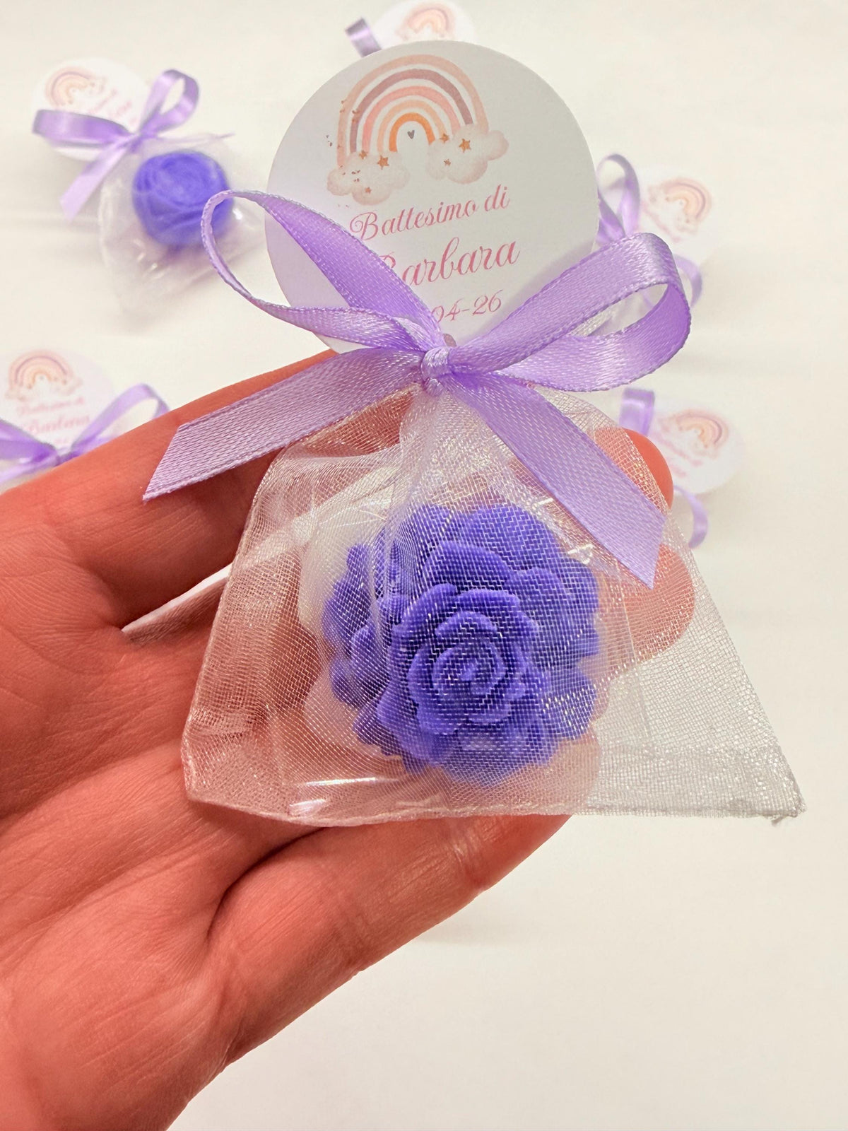 SAPONE MIX "PICCOLI FIORI" con sacchetto di organza, 5 confetti cuoricino e tag personalizzato