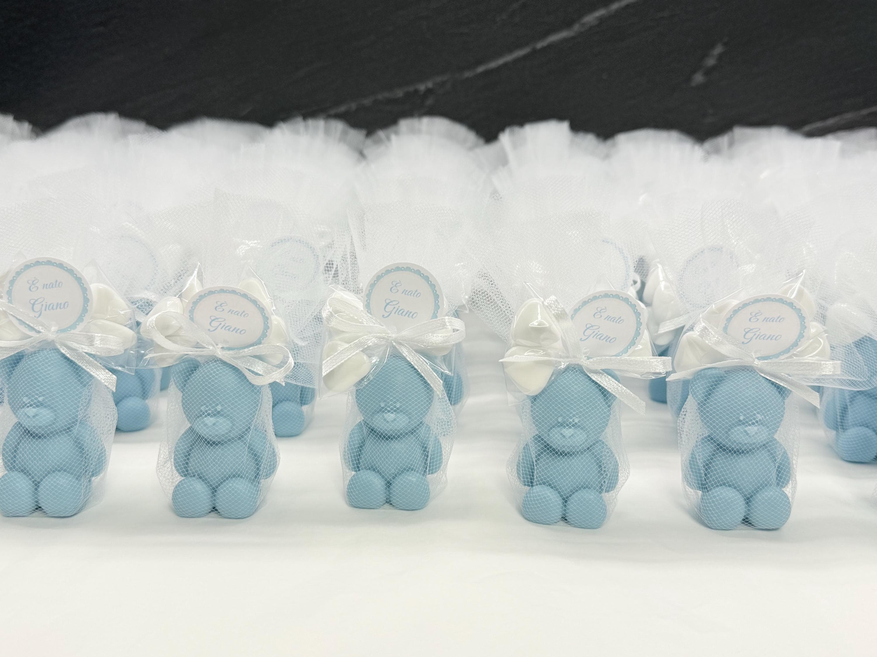 Sapone "ORSETTO" con tulle, 5 Confetti cuoricino e tag personalizzato
