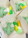 SAVON Avion avec boîte, dragées et étiquette personnalisée /cadeaux de baptême/baby shower/naissance/anniversaire enfants/communion/confirmation