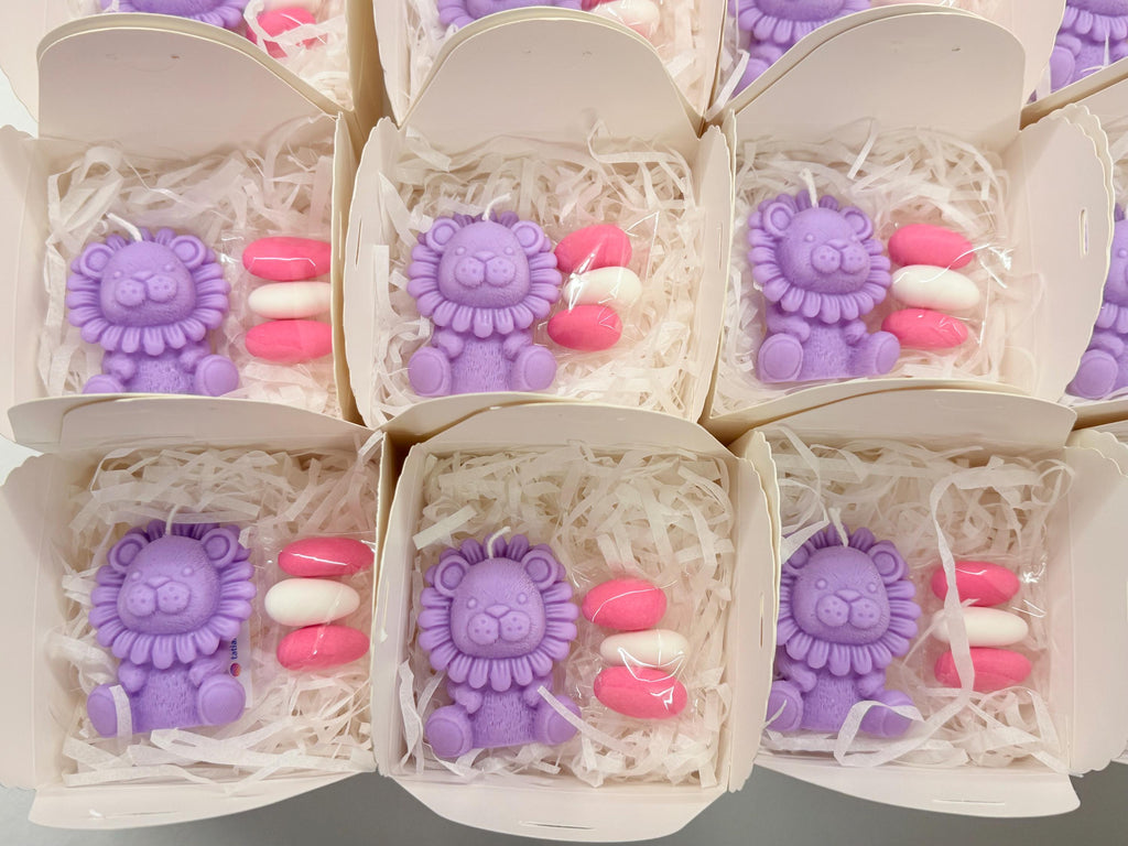 Candela leoncino personalizzata con scatola e confetti – bomboniera per baby shower e compleanno bimbi