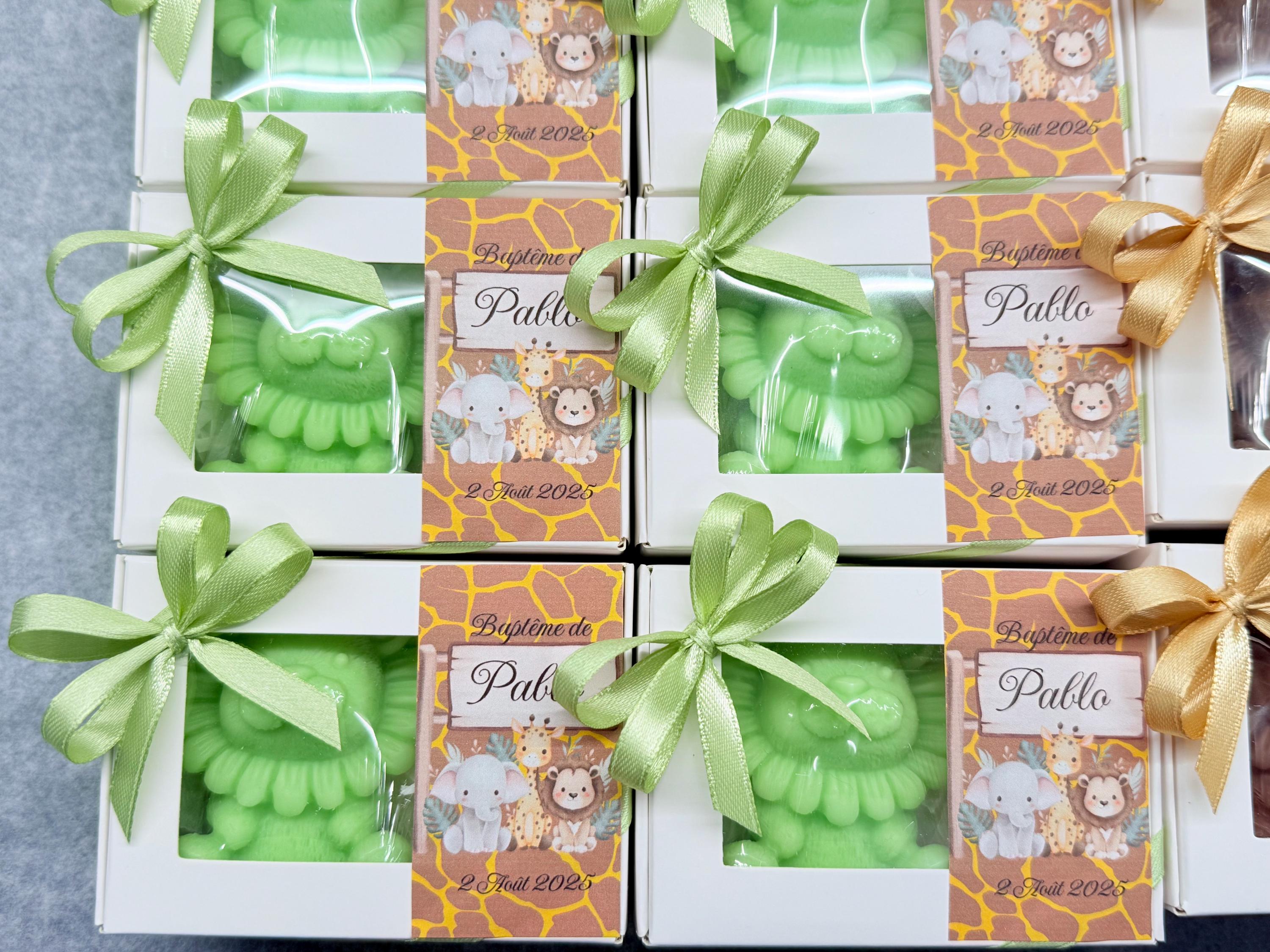 CANDELA "LEONCINO" INODORE con scatola, confetti e tag adesivo personalizzato