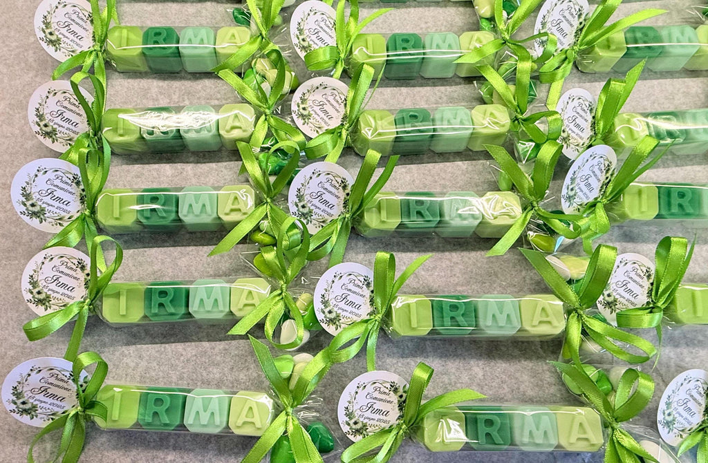 SAPONE-BOMBONIERA "NOME" PERSONALIZZABILE + CONFETTI