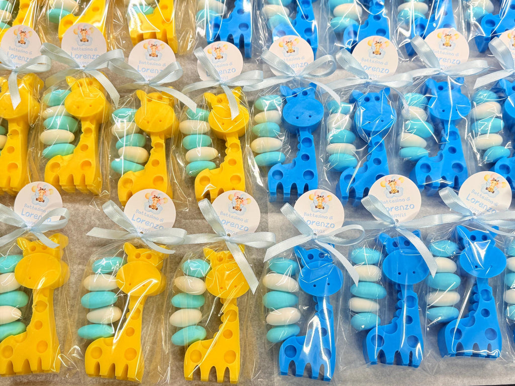 SAVON "GIRAFE" avec sachet transparent, 5 dragées et étiquette personnalisée