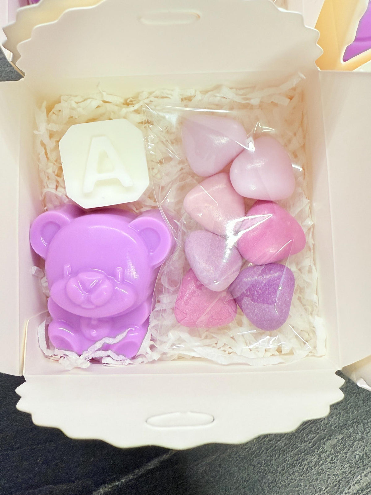 Sapone_orsetto_leoncino_ippopotamo_lettera_scatola_confetti_bomboniera_nascita_baby_shower