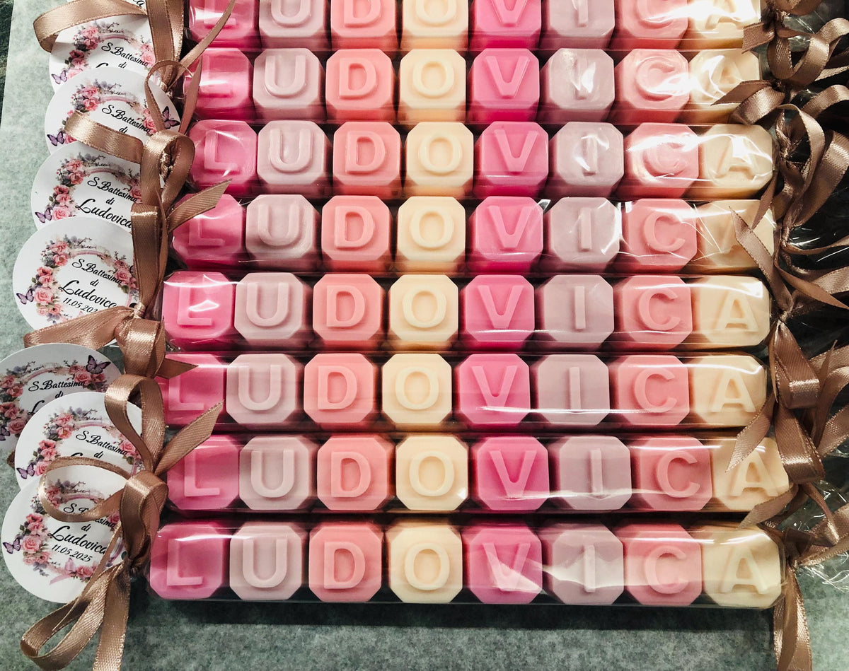Sapone lettere personalizzato in vari colori e fragranze per bomboniera nascita, baby shower e compleanno