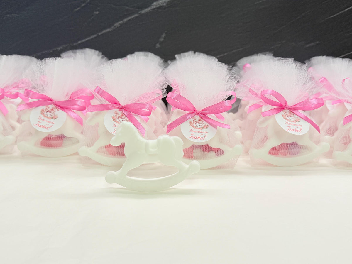 Saponette cavallo a dondolo colorate con confetti e tulle – bomboniera per nascita e baby shower