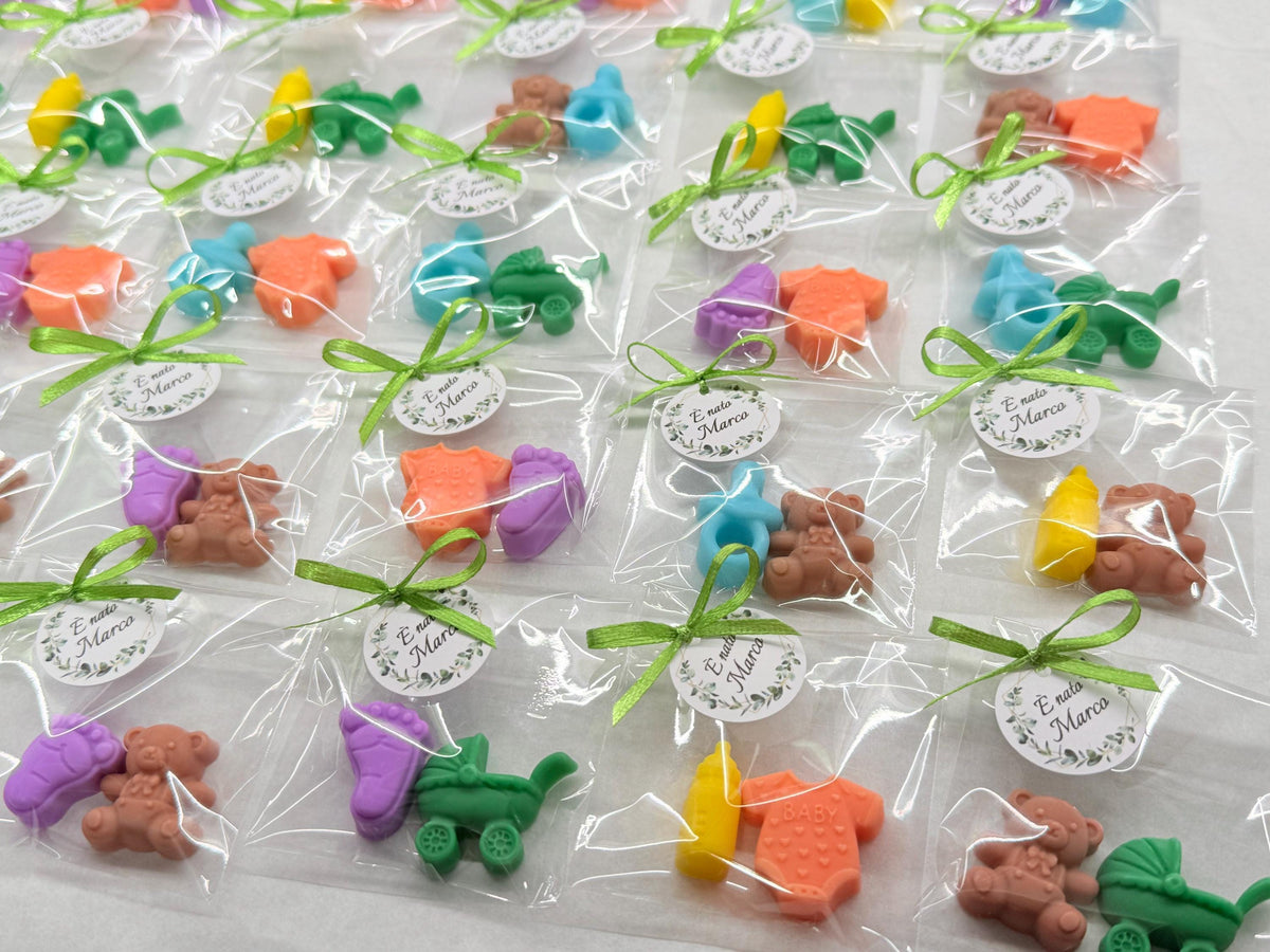 6 saponi nascita a forma di biberon, ciuccio, orsetto, piedino e carrozzina – bomboniera baby shower